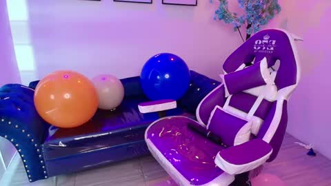 maddie_t18 online show from April 29, 2026, 5:30 pm