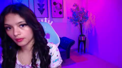 Snapshot of maddie_t18 chatting on June 8, 2026, 11:32 am maddie_t18 online show from June 8, 2026, 11:32 am