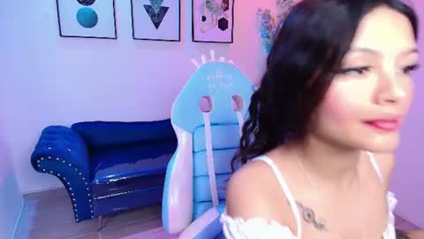 Snapshot of maddie_t18 chatting on June 11, 2026, 11:19 am maddie_t18 online show from June 11, 2026, 11:19 am