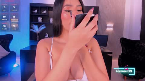 Maddison online show from September 21, 2025, 3:52 am