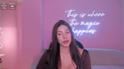 Maddison online show from March 19, 2026, 6:56 pm