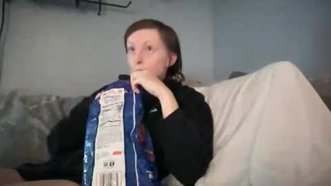 Snapshot of maddlips chatting on December 16, 2025, 10:15 pm Rat Boy online show from December 16, 2025, 10:15 pm