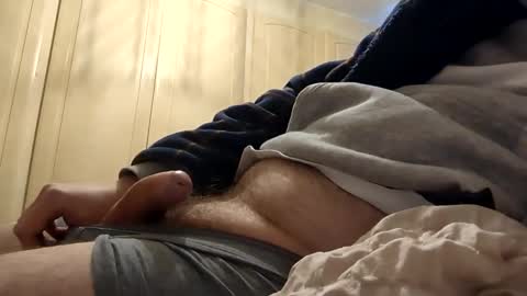 Snapshot of maddogg17 chatting on December 1, 2025, 12:21 pm maddogg17 online show from December 1, 2025, 12:21 pm