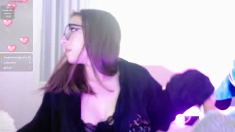 Snapshot of maddy_14 chatting on February 1, 2025, 3:28 pm Maddy UwU online show from February 1, 2025, 3:28 pm