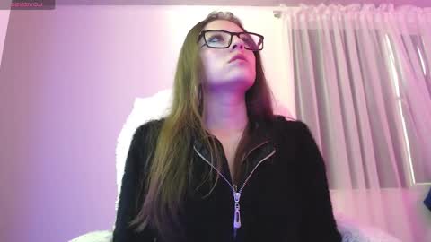 Snapshot of maddy_14 chatting on September 10, 2025, 5:24 pm Maddy UwU online show from September 10, 2025, 5:24 pm