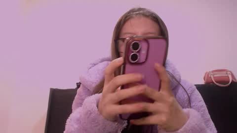 Snapshot of maddy_14 chatting on November 13, 2025, 10:30 pm Maddy UwU online show from November 13, 2025, 10:30 pm