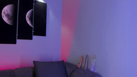 Snapshot of maddy_walker chatting on February 7, 2025, 7:27 pm Maddy online show from February 7, 2025, 7:27 pm