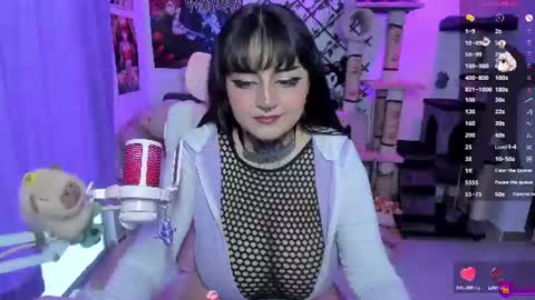 Maddy Foox online show from July 25, 2026, 11:13 pm