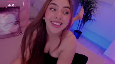 Lina  online show from March 5, 2025, 7:17 pm