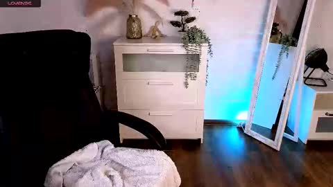 Snapshot of maddymystie chatting on March 26, 2026, 1:28 pm Maddy online show from March 26, 2026, 1:28 pm