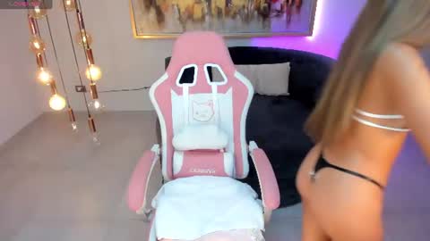 Maddy Owens online show from July 25, 2026, 10:57 am