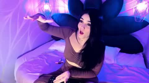 Snapshot of maddysexx_ chatting on June 27, 2026, 12:22 pm Maddy online show from June 27, 2026, 12:22 pm
