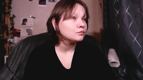 Snapshot of madeintheabyss chatting on November 28, 2025, 2:53 pm Your cyber girl Ava online show from November 28, 2025, 2:53 pm