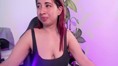 Snapshot of madelaine_blosson chatting on December 26, 2024, 8:50 am Madelaine online show from December 26, 2024, 8:50 am