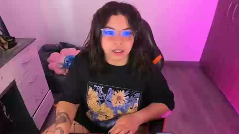 madelaine_taylor online show from October 18, 2025, 3:46 pm