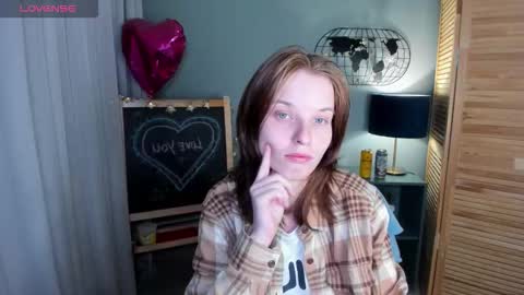 Snapshot of madelaines chatting on October 4, 2025, 2:37 pm madelaines online show from October 4, 2025, 2:37 pm