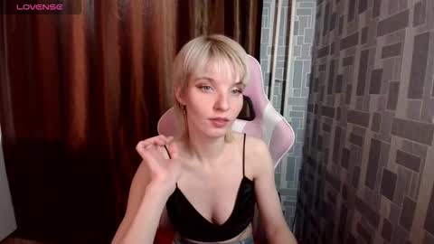 Snapshot of madelaines chatting on February 7, 2026, 3:43 am madelaines online show from February 7, 2026, 3:43 am