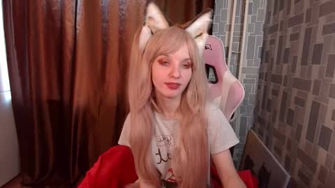 Snapshot of madelaines chatting on March 21, 2026, 2:05 am madelaines online show from March 21, 2026, 2:05 am