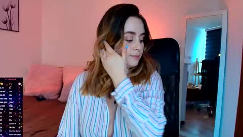 madelamee online show from September 10, 2025, 5:13 pm