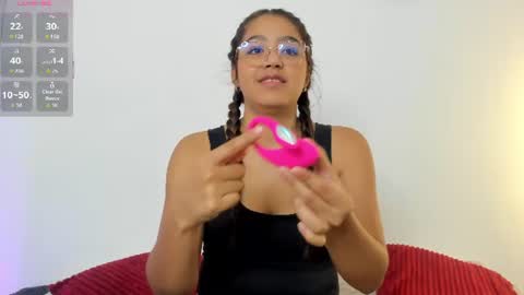 Snapshot of madelayn_torres chatting on July 28, 2026, 12:48 pm madelayn_torres online show from July 28, 2026, 12:48 pm