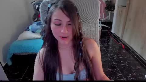 Emily     Only Fans  online show from June 20, 2026, 8:55 pm