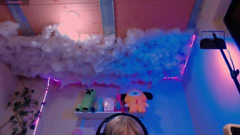 Snapshot of madelinebenet chatting on October 25, 2025, 4:20 am Madeline online show from October 25, 2025, 4:20 am