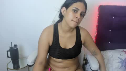 Snapshot of madelinesquit chatting on May 4, 2026, 6:59 pm madelinesquit online show from May 4, 2026, 6:59 pm