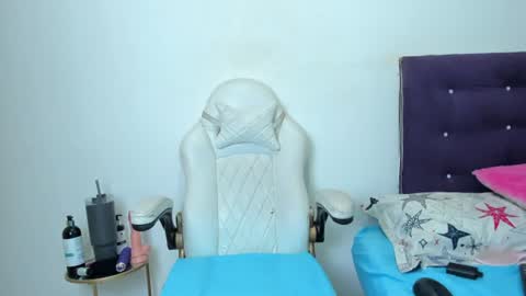 Snapshot of madelinesquit chatting on July 9, 2026, 7:07 pm madelinesquit online show from July 9, 2026, 7:07 pm