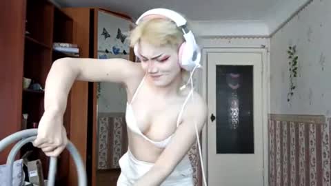 Alice Kaneki online show from March 13, 2026, 7:15 am