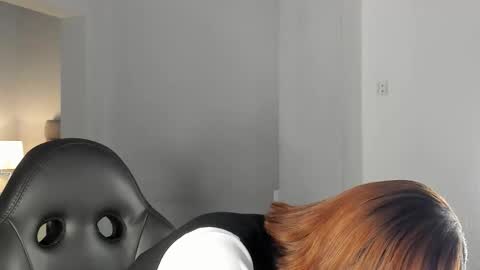 Madie  online show from January 9, 2026, 11:35 am