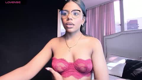 madii lenon online show from March 11, 2026, 7:42 pm