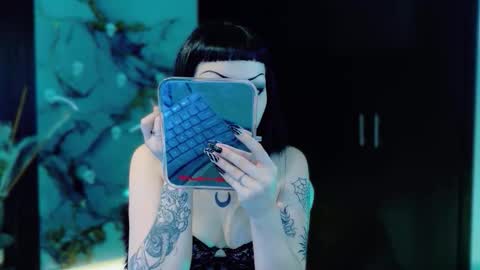 Snapshot of madison_jacksonn chatting on December 3, 2025, 9:57 pm madison_jacksonn online show from December 3, 2025, 9:57 pm