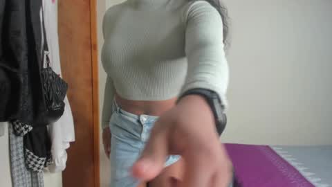 Snapshot of madisonbrunette_lxs chatting on January 18, 2025, 7:07 am madison online show from January 18, 2025, 7:07 am