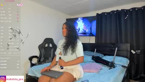 Snapshot of madisonbrunette_lxs chatting on October 11, 2025, 11:58 pm madison online show from October 11, 2025, 11:58 pm