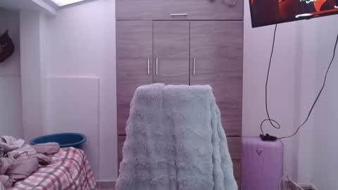 Madison Cambel online show from April 24, 2026, 5:04 pm