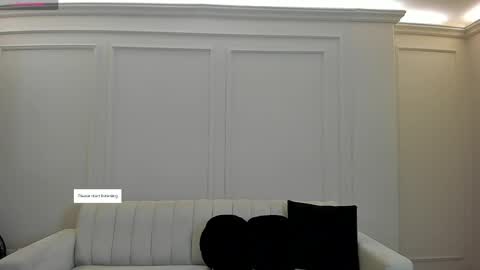 Maddi Collins online show from May 22, 2026, 11:27 am