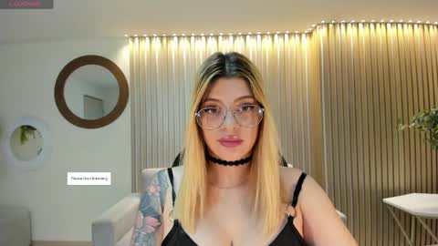 Madison Kane online show from April 26, 2026, 11:19 am