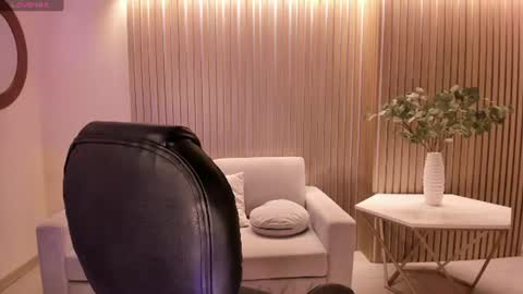Snapshot of madisonkane chatting on June 19, 2026, 11:14 am Madison Kane online show from June 19, 2026, 11:14 am