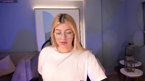 Snapshot of madisonkane chatting on June 24, 2026, 11:09 am Madison Kane online show from June 24, 2026, 11:09 am