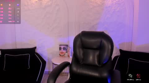 Snapshot of madisonkane chatting on July 25, 2026, 11:30 am Madison Kane online show from July 25, 2026, 11:30 am