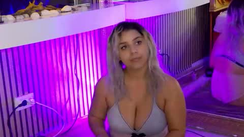 Snapshot of madisonrusso chatting on November 23, 2025, 10:37 am madisonrusso online show from November 23, 2025, 10:37 am