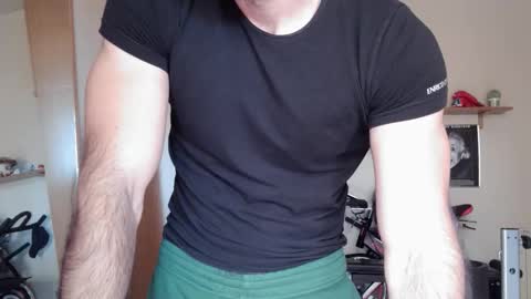 madmax20x online show from November 30, 2025, 12:53 pm