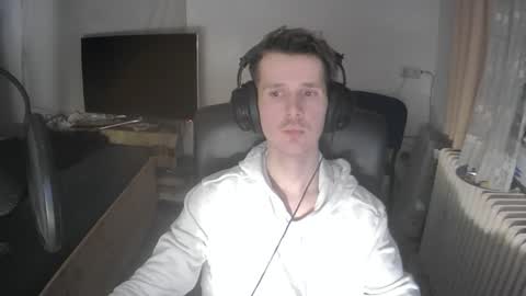 madnessss1215 online show from March 2, 2026, 9:54 pm