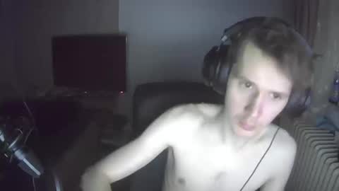 madnessss1215 online show from March 12, 2026, 9:26 am