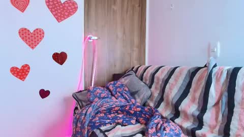 mady  online show from February 7, 2026, 1:53 am