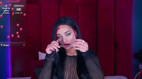 MadyLuxx online show from April 16, 2026, 7:14 pm