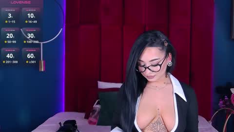 MadyLuxx online show from April 24, 2026, 6:32 pm