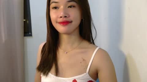 Snapshot of mae_luna chatting on July 23, 2026, 3:04 am mae_luna online show from July 23, 2026, 3:04 am