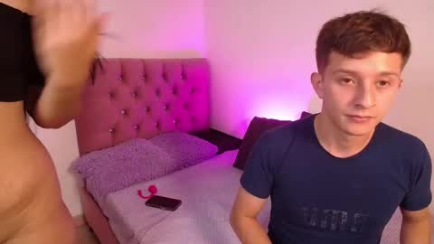 mae and nathan online show from April 23, 2026, 8:22 pm