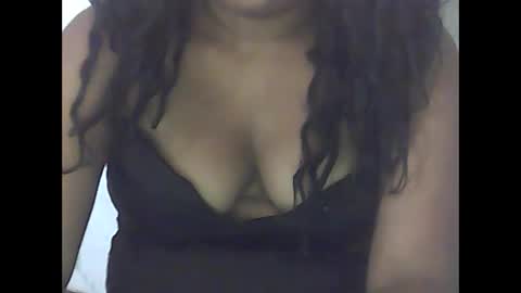 MaelahLove online show from April 8, 2026, 8:36 am